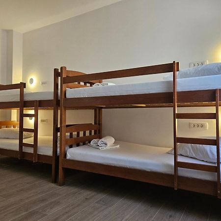 Luka'S Lodge Guesthouse & Hostel Hvar Town Luaran gambar