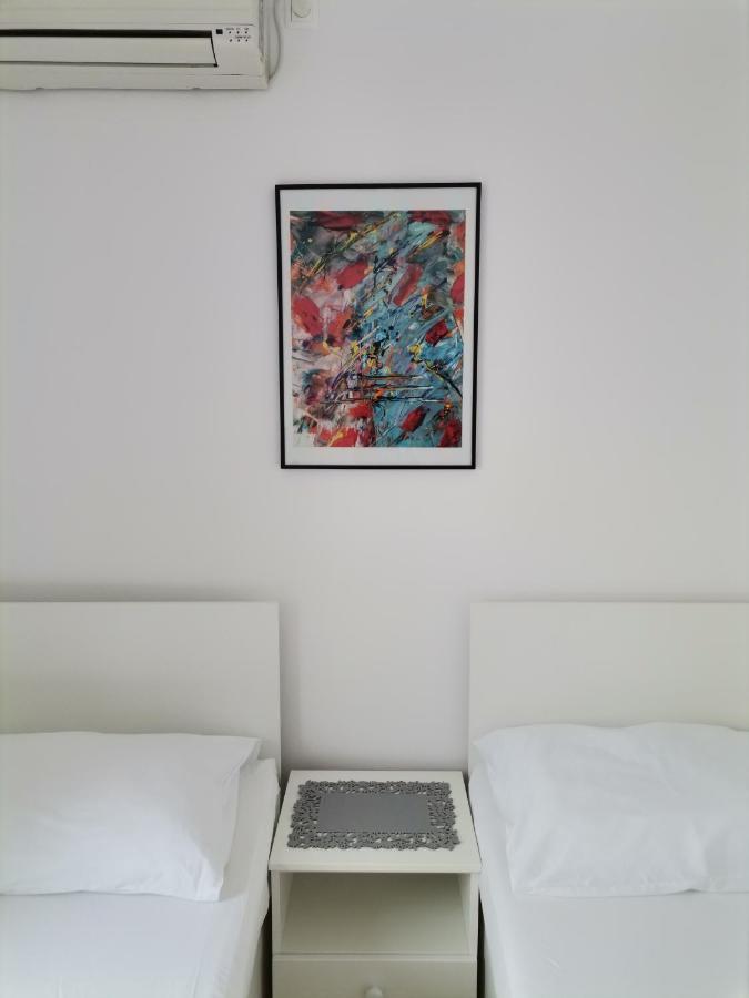 Luka'S Lodge Guesthouse & Hostel Hvar Town Luaran gambar