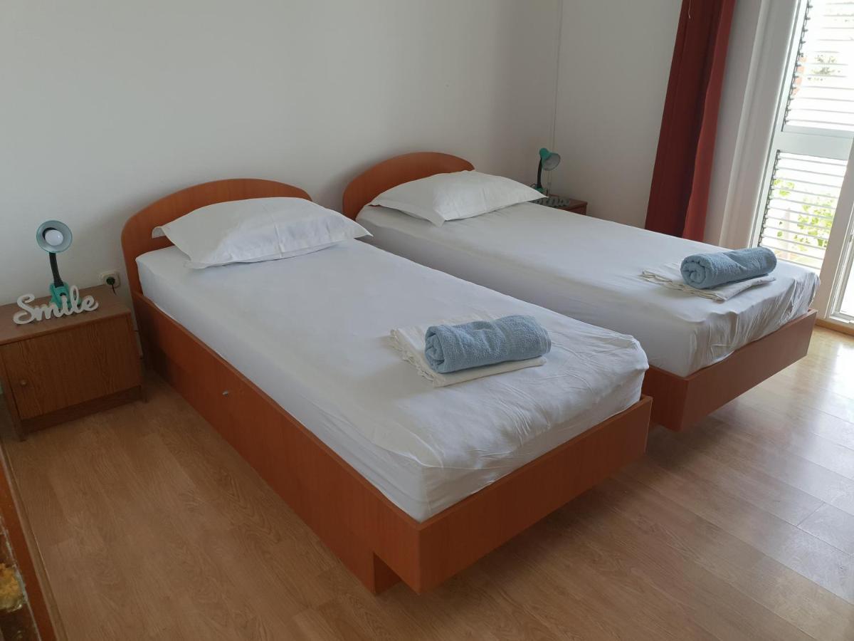 Luka'S Lodge Guesthouse & Hostel Hvar Town Luaran gambar