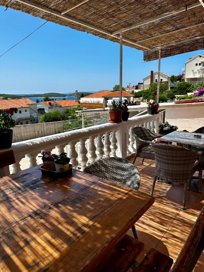 Luka'S Lodge Guesthouse & Hostel Hvar Town Luaran gambar