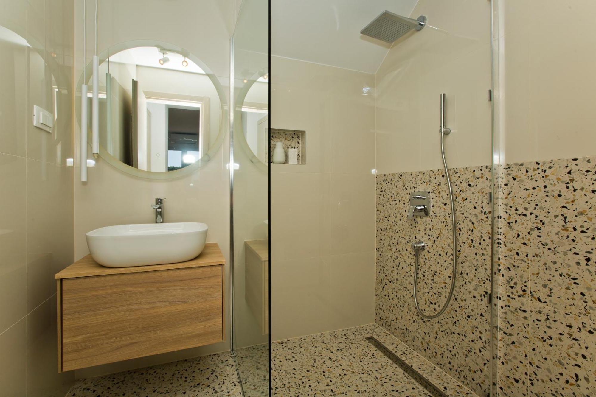 Luka'S Lodge Guesthouse & Hostel Hvar Town Luaran gambar