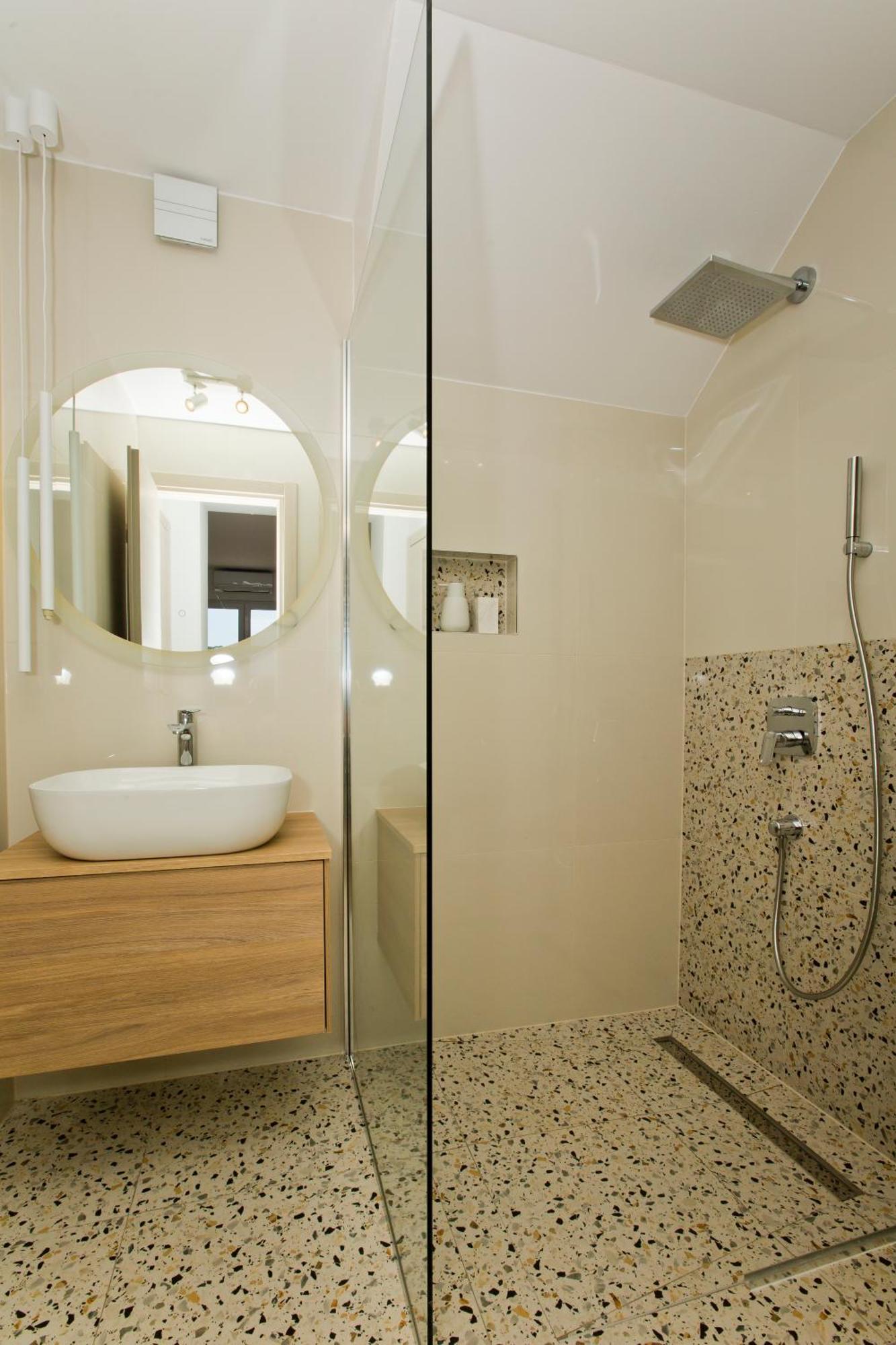Luka'S Lodge Guesthouse & Hostel Hvar Town Luaran gambar