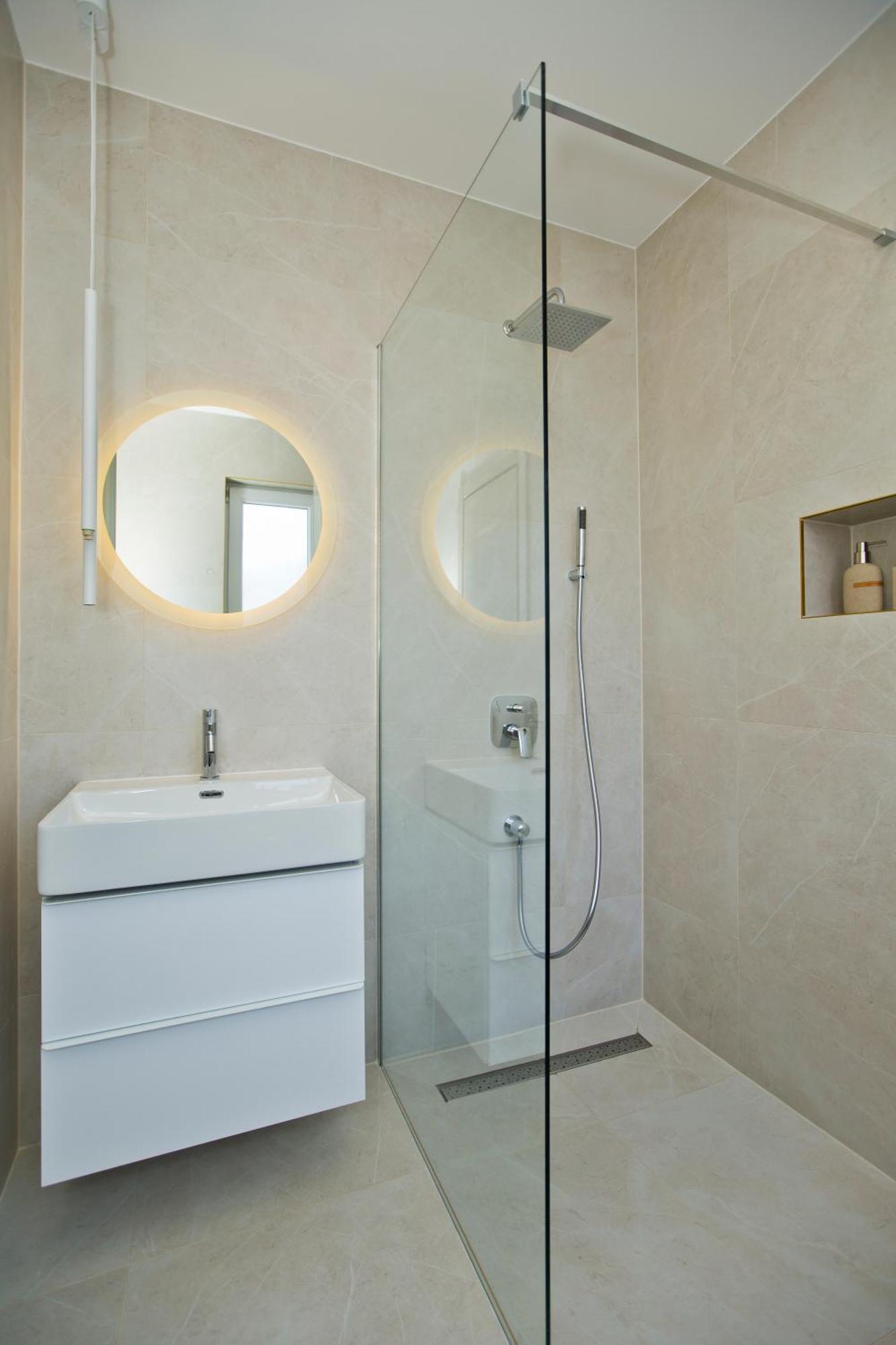 Luka'S Lodge Guesthouse & Hostel Hvar Town Luaran gambar