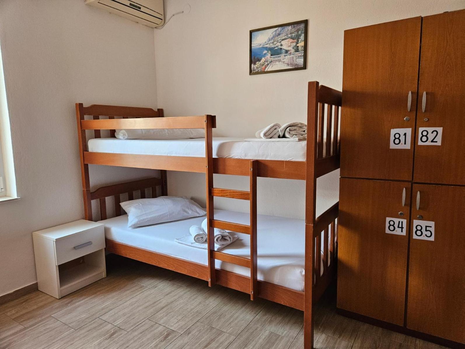 Luka'S Lodge Guesthouse & Hostel Hvar Town Luaran gambar