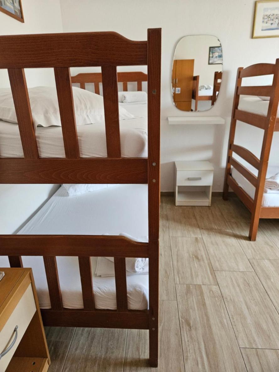 Luka'S Lodge Guesthouse & Hostel Hvar Town Luaran gambar