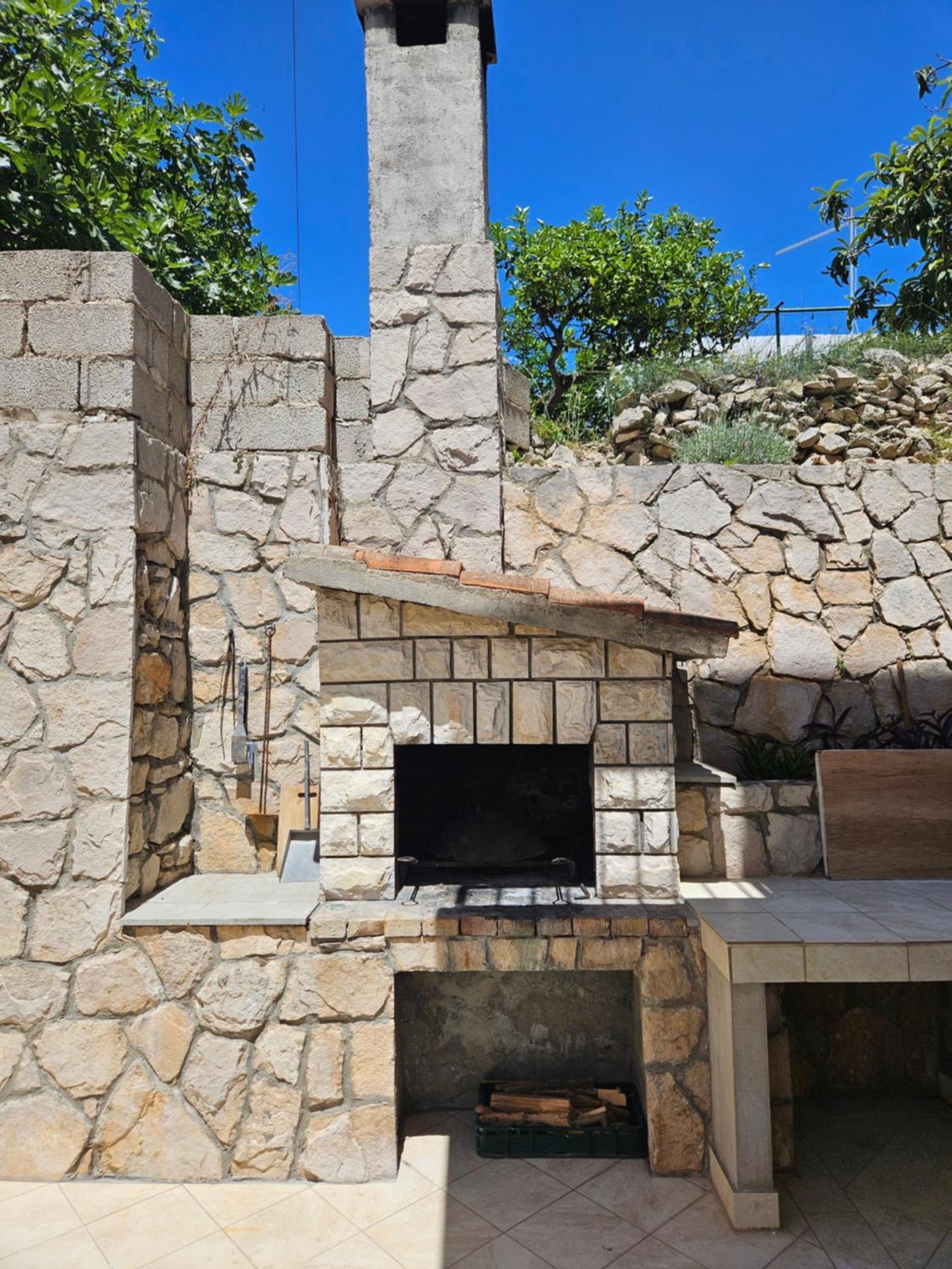 Luka'S Lodge Guesthouse & Hostel Hvar Town Luaran gambar