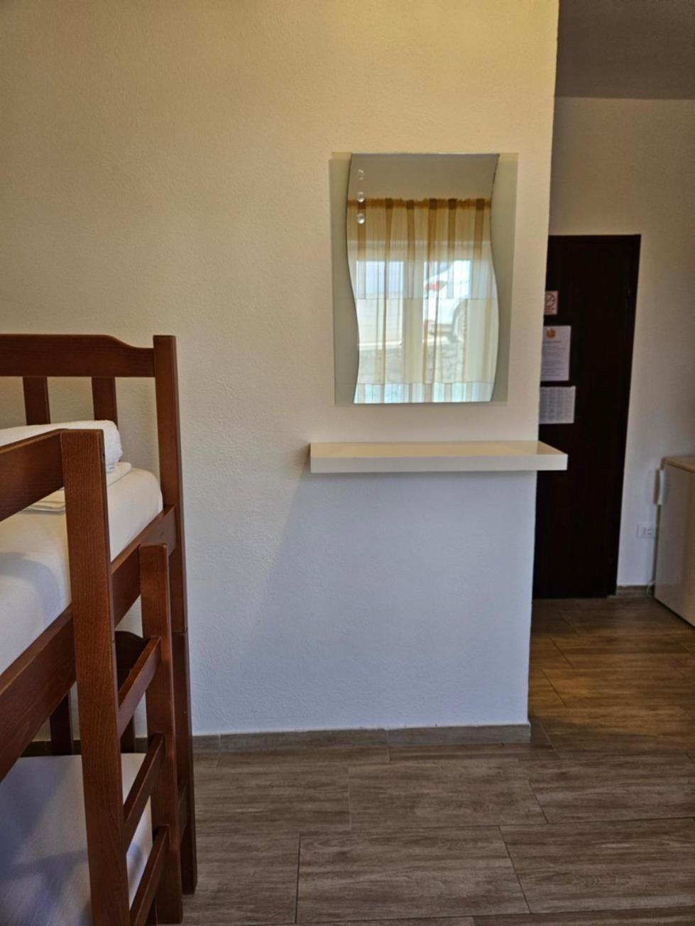 Luka'S Lodge Guesthouse & Hostel Hvar Town Luaran gambar