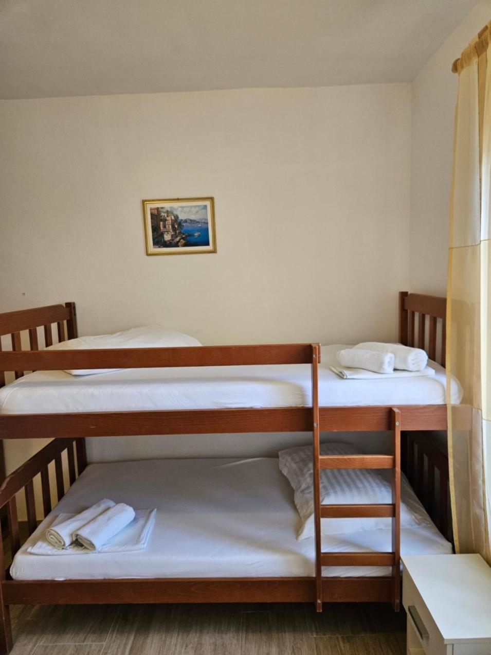 Luka'S Lodge Guesthouse & Hostel Hvar Town Luaran gambar